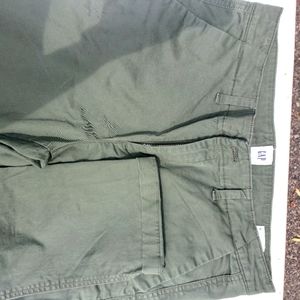 Crop Gap Green Pants